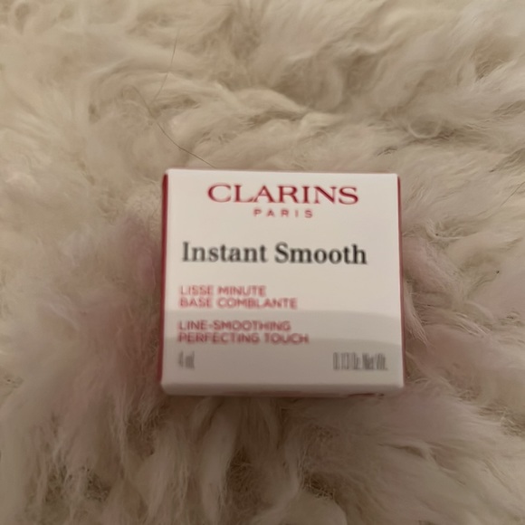 5 Clarins samples and cosmetics bag. - Picture 6 of 8